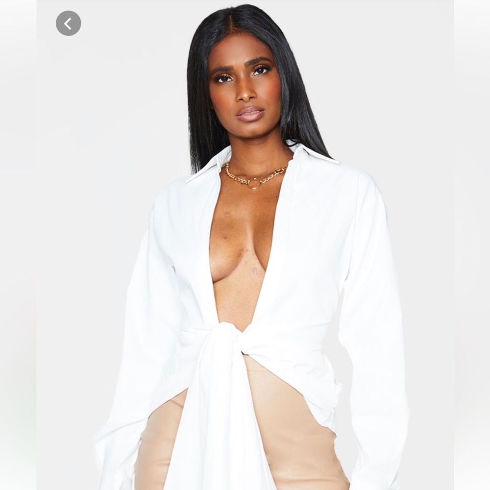 Pretty Little Thing Ruched tie front plunge shirt